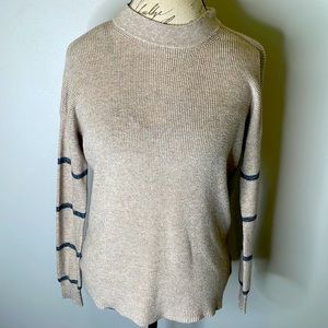 American Eagle brown sweater